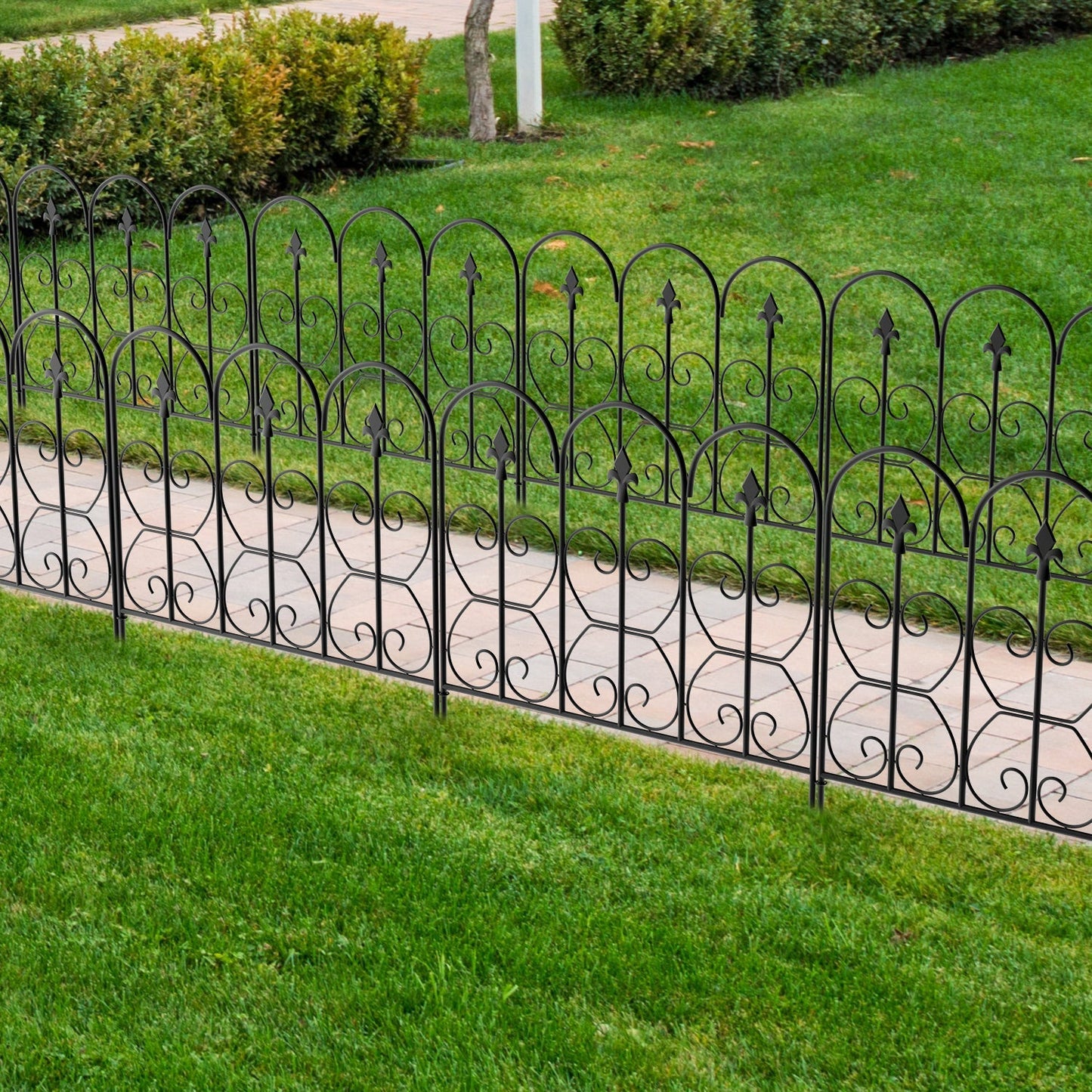 24 inches Modern Classic Black Metal Fencing with 5 Panel(s) Included